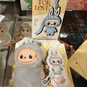 Pin for love - Letter C